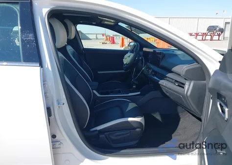 2025 Kia K4 Gt-Line from USA, damaged, VIN 3KPFW4DE6SE094708